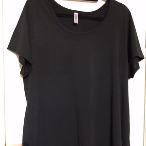 Lularoe Classic T SOLID BLACK